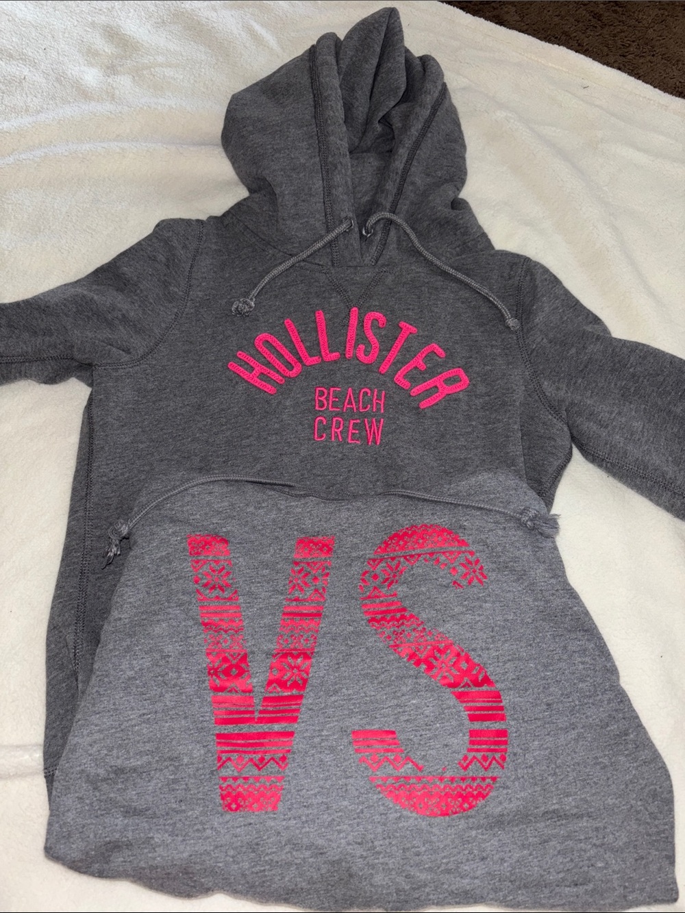 2 hoodies Hollister (M) Charcoal Hoodie with Hot Pink Graphics VS (S)